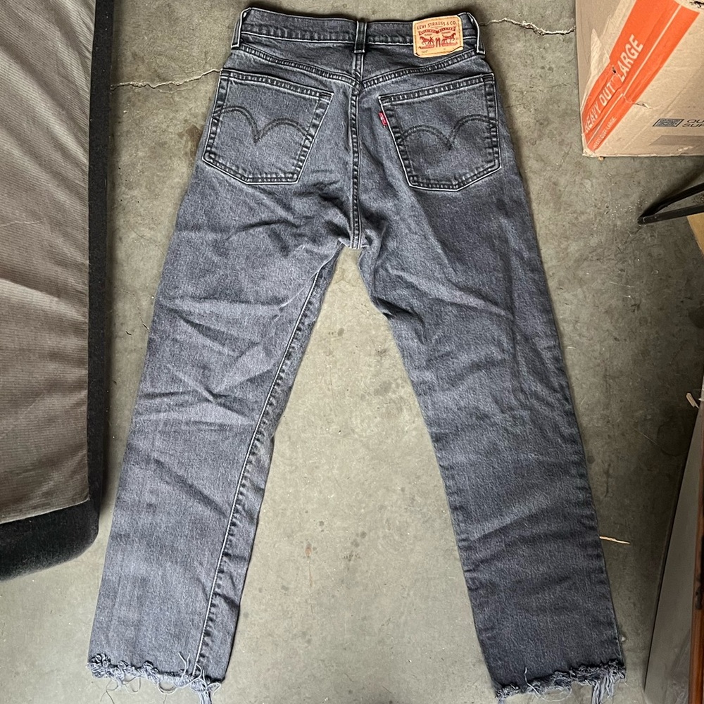 Women's 501 Black Levi Jeans - Picture 3 of 5